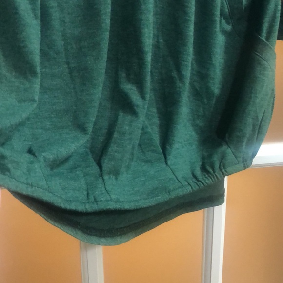 Puff sleeved surplice top - Picture 3 of 6